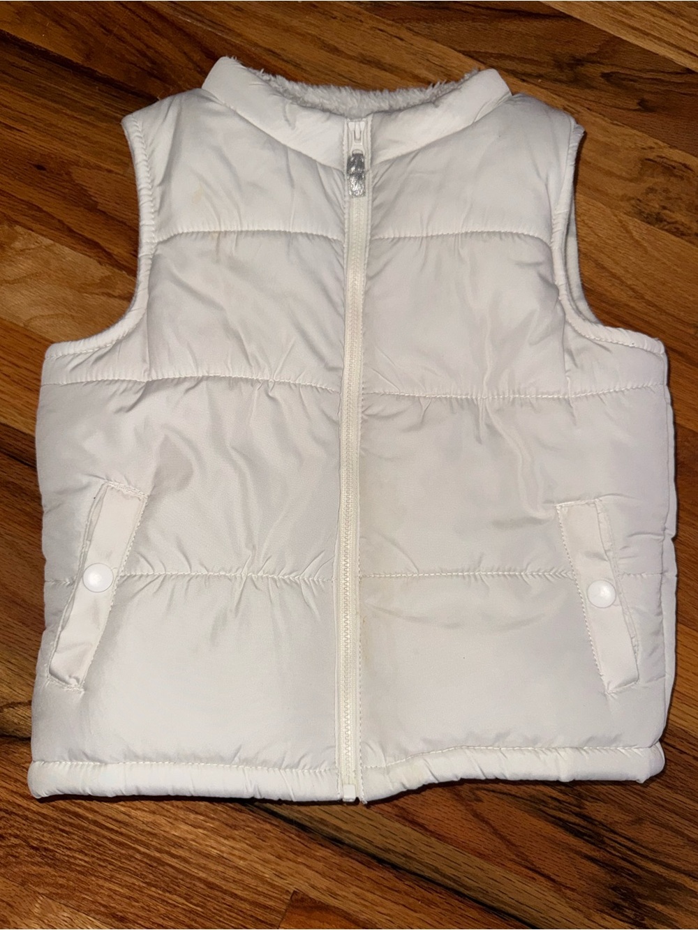 Kids White Puffer Vest - Lightweight Quilted Sleeveless Jacket